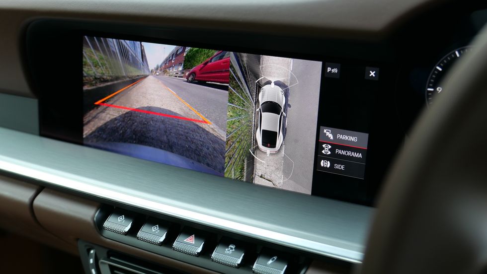 Porsche 911 top-down parking camera view