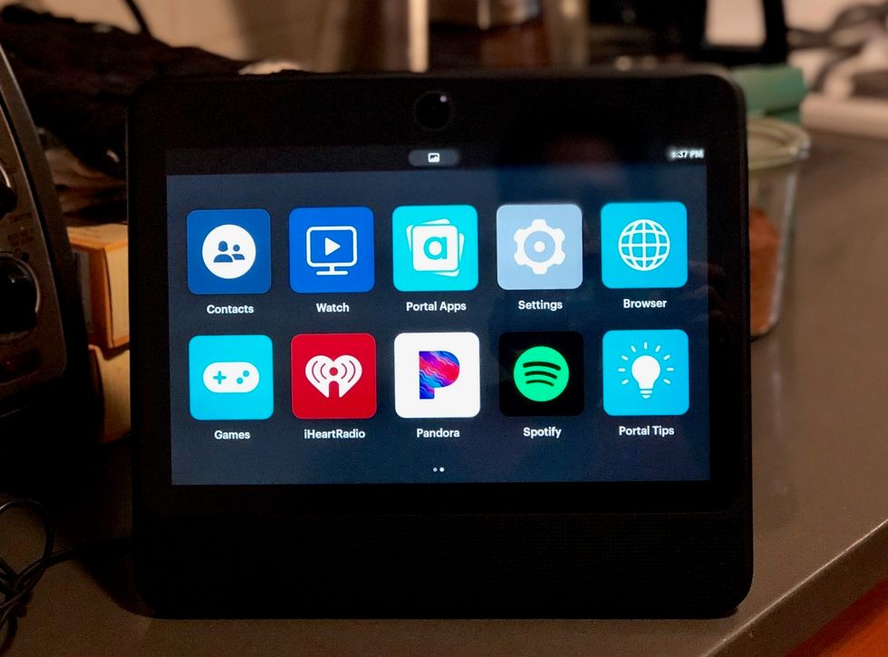 portal facebook speaker super bowl