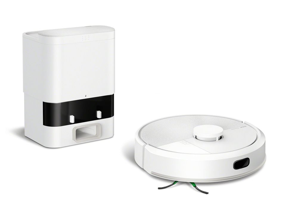 product shot of Roomba\u00ae 105 Vac Robot + AutoEmpty\u2122 Dock\u200b