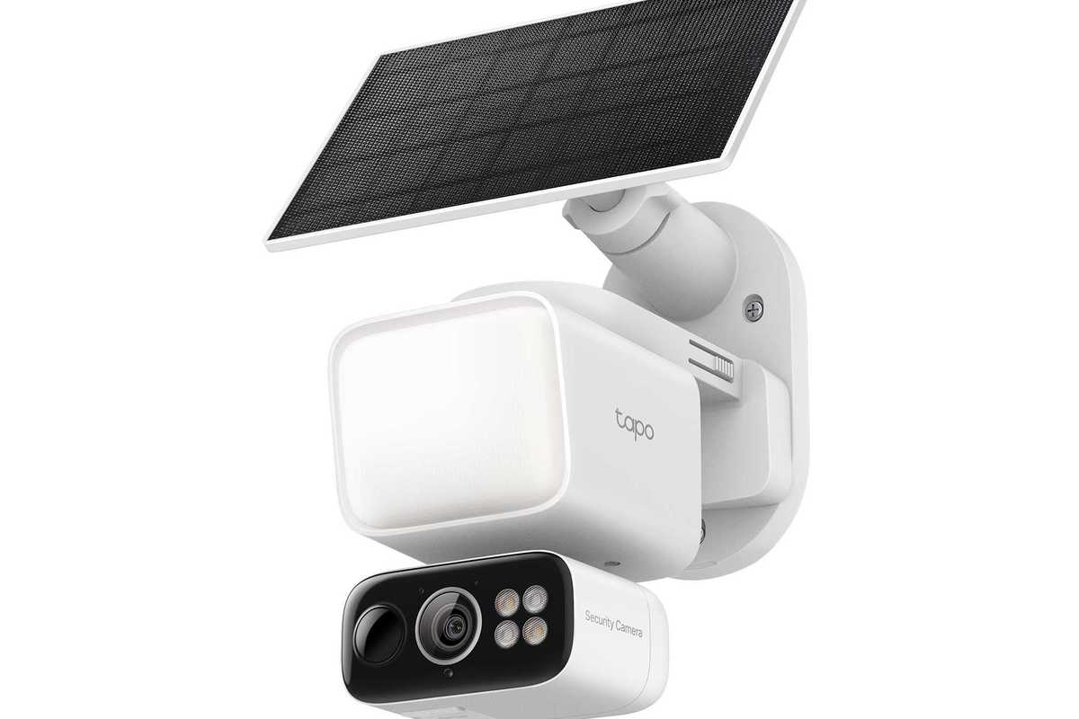 product shot of Tapo C615F KIT Smart Floodlight Camera