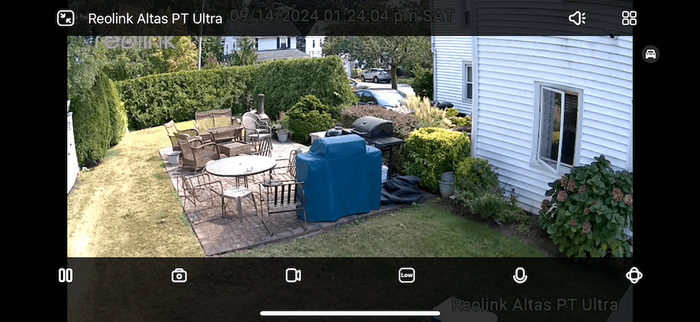 Screenshot of daytime video from Reolink Altas PT Ultra