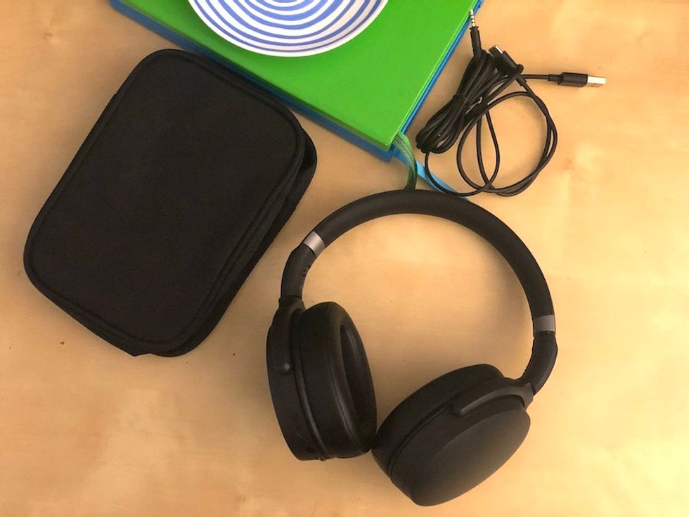 Sennheiser HD 450B wireless headphones