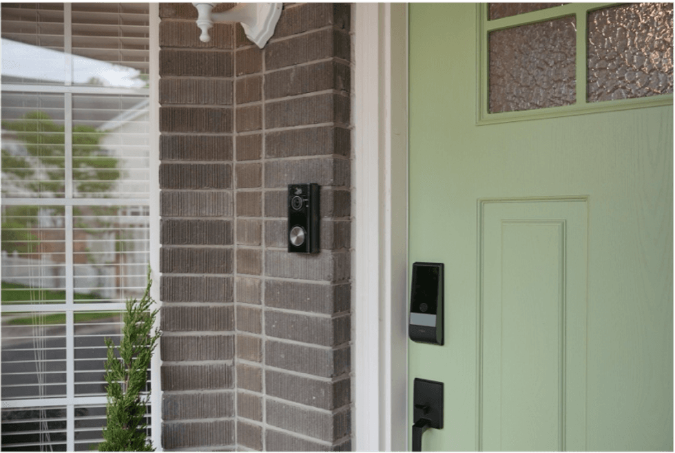 Tapo D260 doorbell pro on an entryway