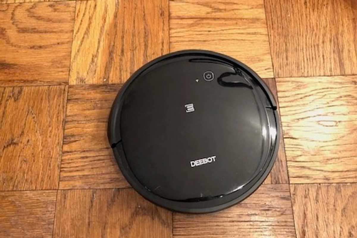 The Ecovacs Deebot 500 robot vacuum
