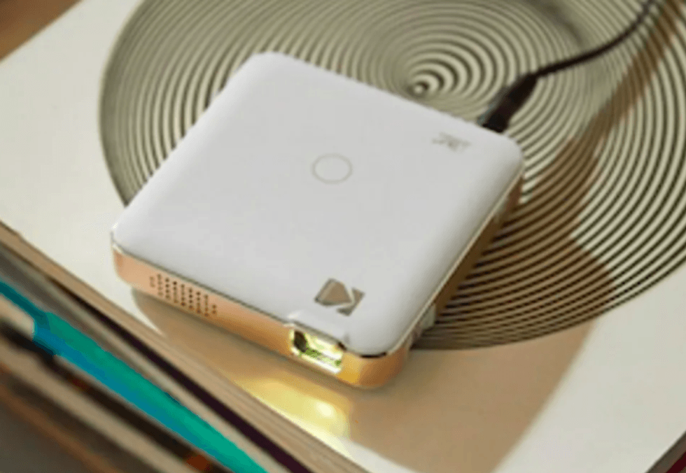 The Kodak Luma 150 Pocket Projector