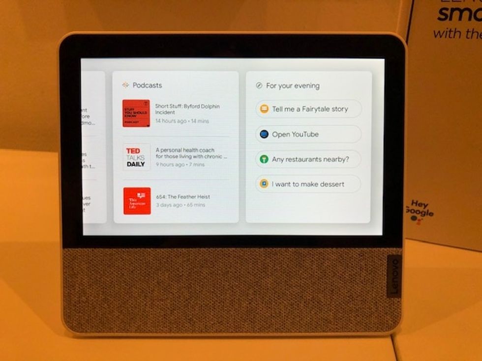 The Lenovo Smart Display 7 with Google Assistant