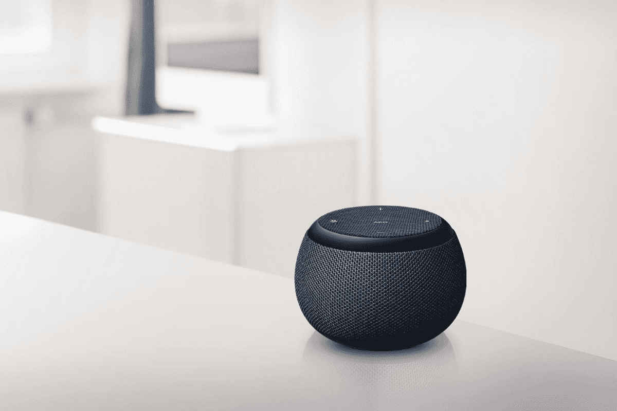 The new Samsung Galaxy Home Mini smart speaker