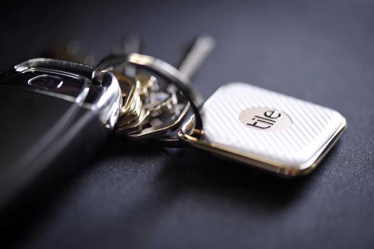 Tile gadget-finding system to be embedded in many more devices