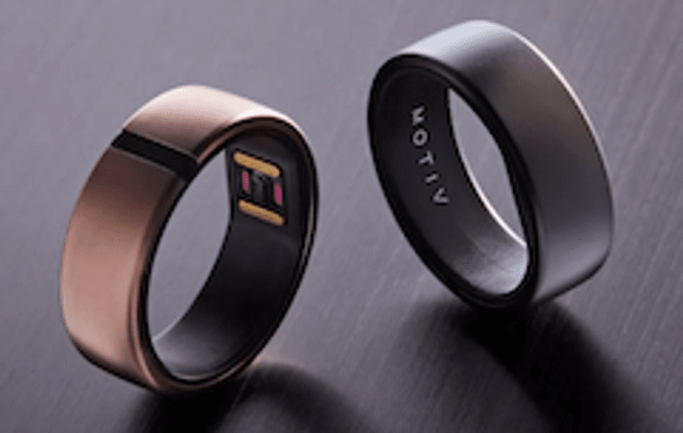 Two smart rings from Motiv