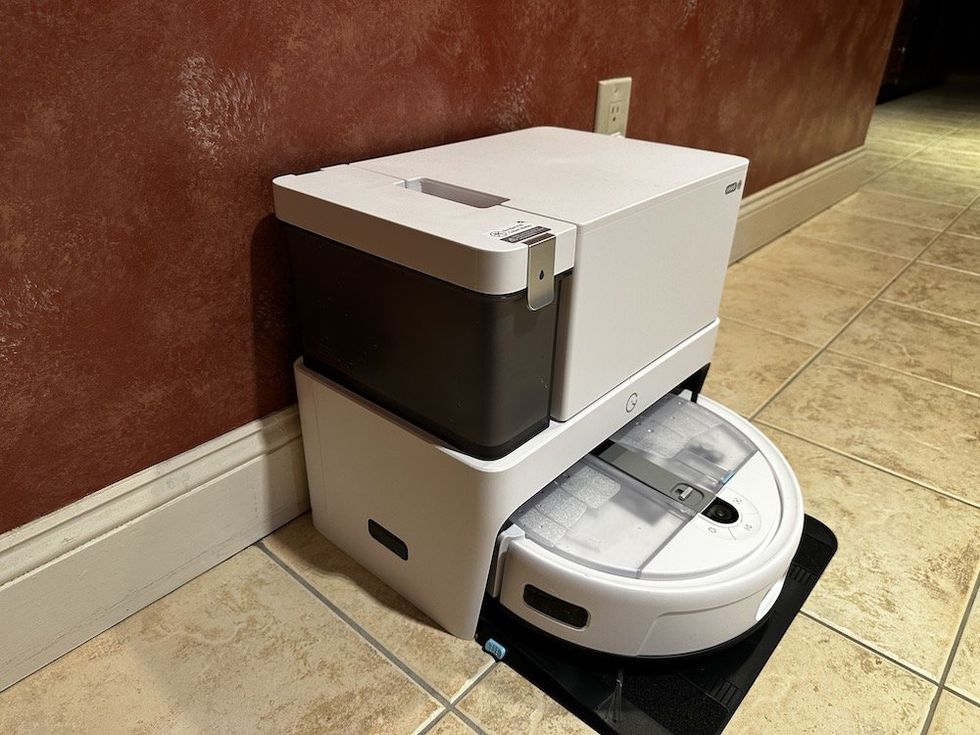 yeedi cube inside Cube Station